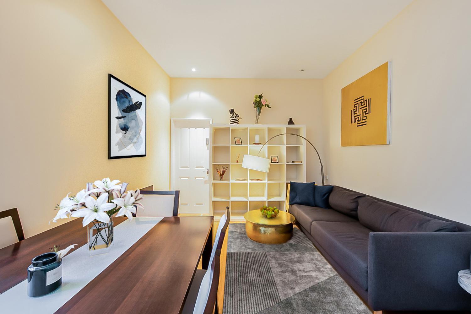 Apartment Pollen Street, Two-bedroom Flat London