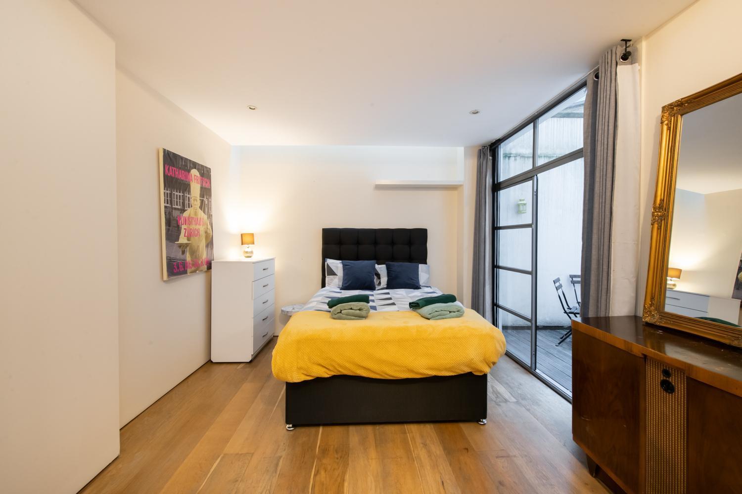 Apartment Pollen Street, Two-bedroom Flat *